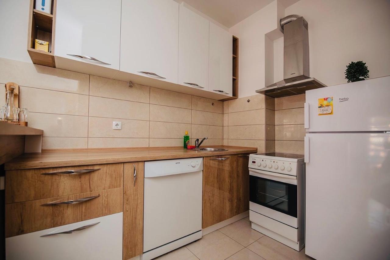 Harmonija 1 Apartment Требине Екстериор снимка