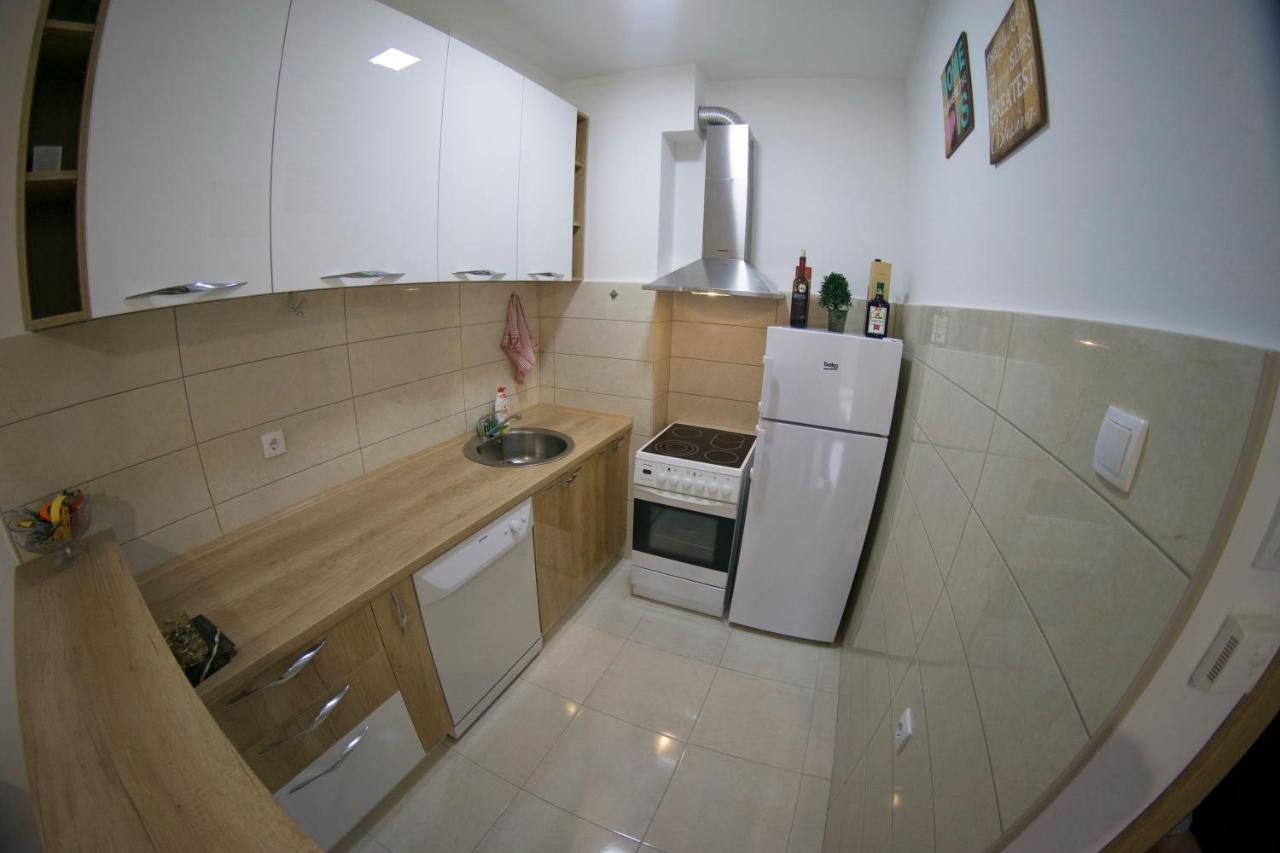 Harmonija 1 Apartment Требине Екстериор снимка